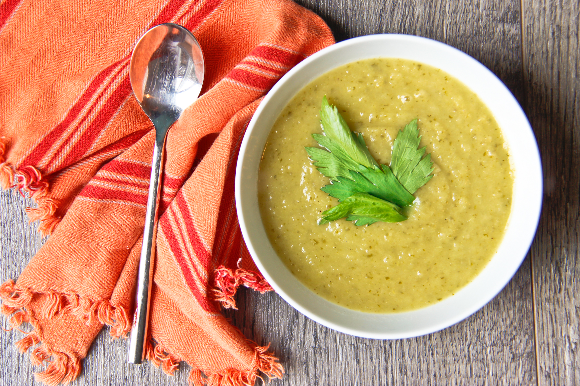 Potage de poireau et céleri Cinq Papilles